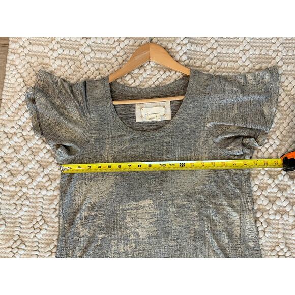 By Anthropologie Shimmer Knit Flutter
Sleeve Top Size Medium - Picture 7 of 10
